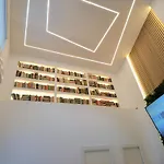 Biblioteca De Lujo En El Centro Historico De Malaga